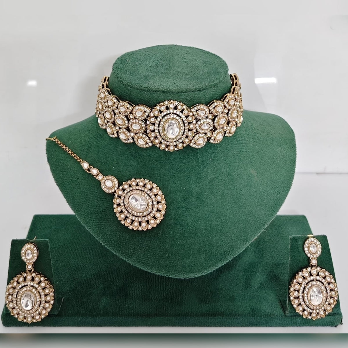 Kriti Antique Polki Style Choker Set