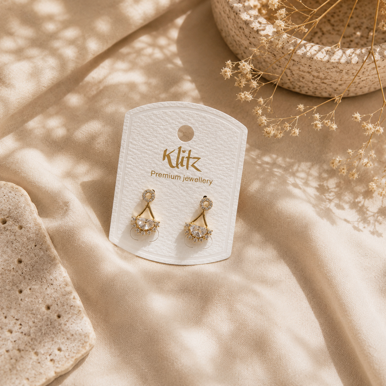 Cute Dual Tone Studs ( Anti Tarnish )