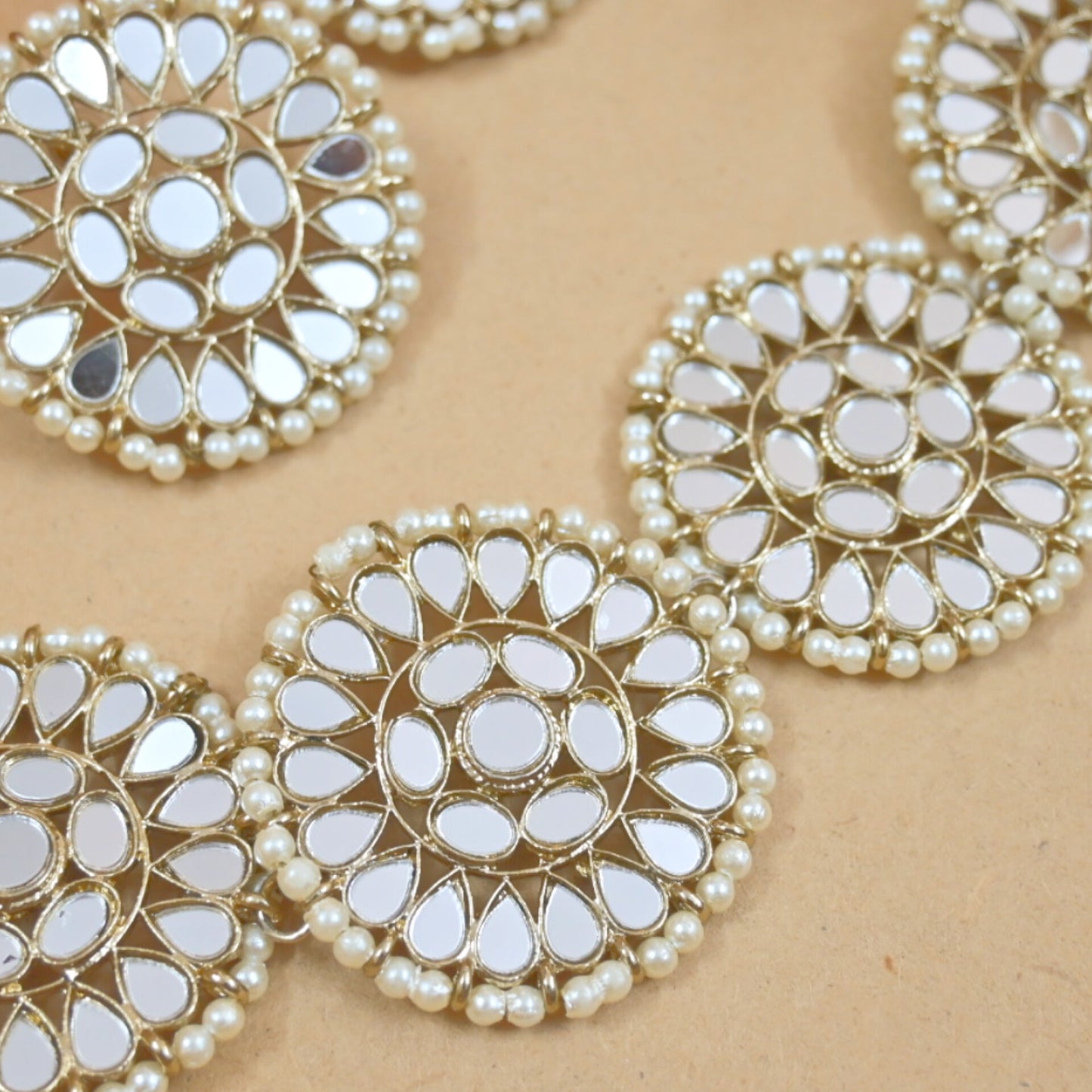 Round Mirror Statement Choker