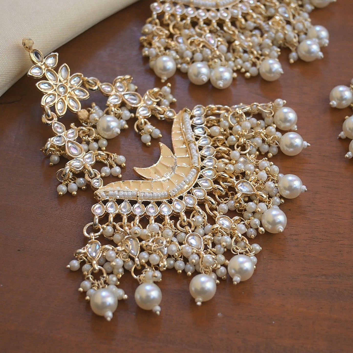 Passa Style Chaandbali Earrings Tikka