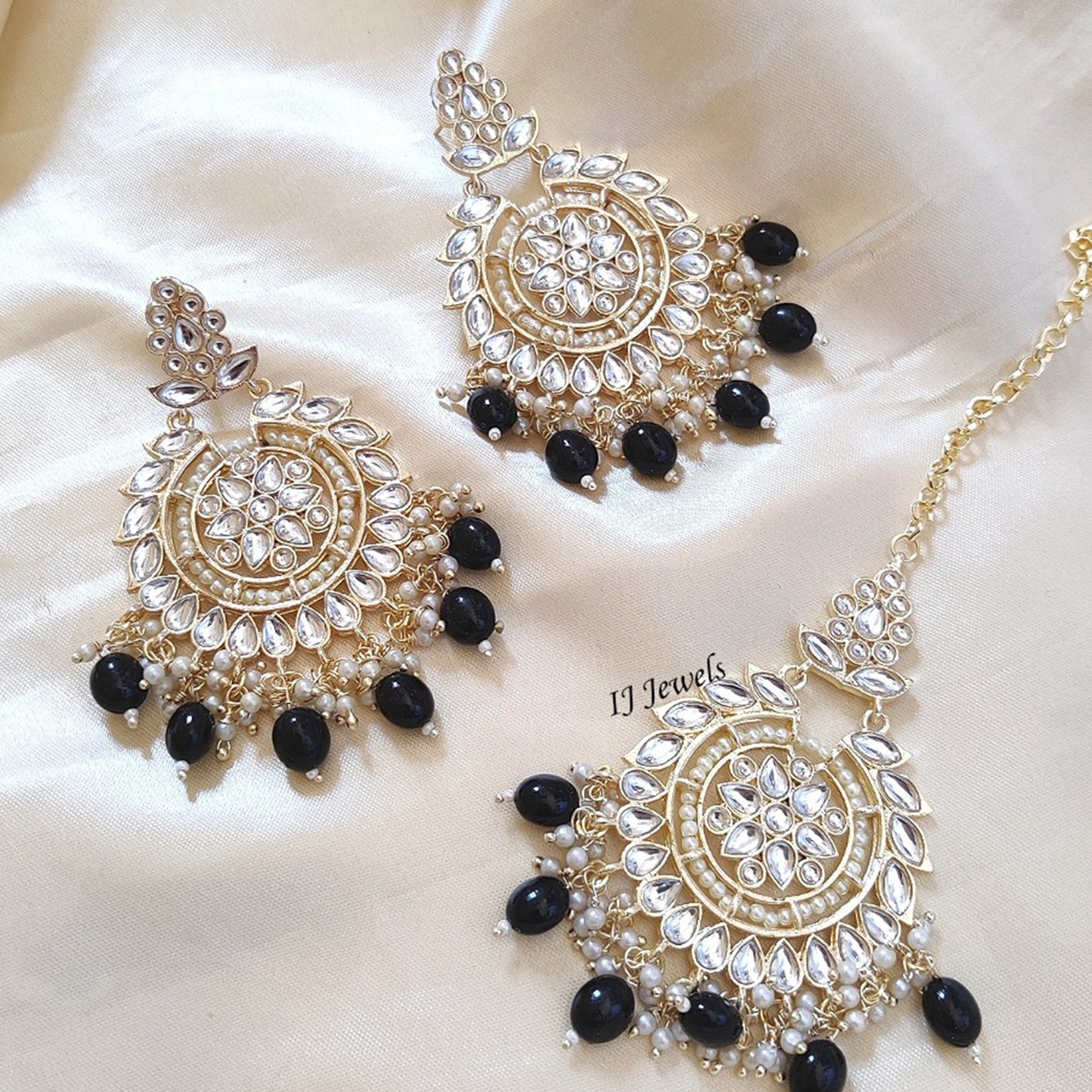 Sonam Earrings Tikka