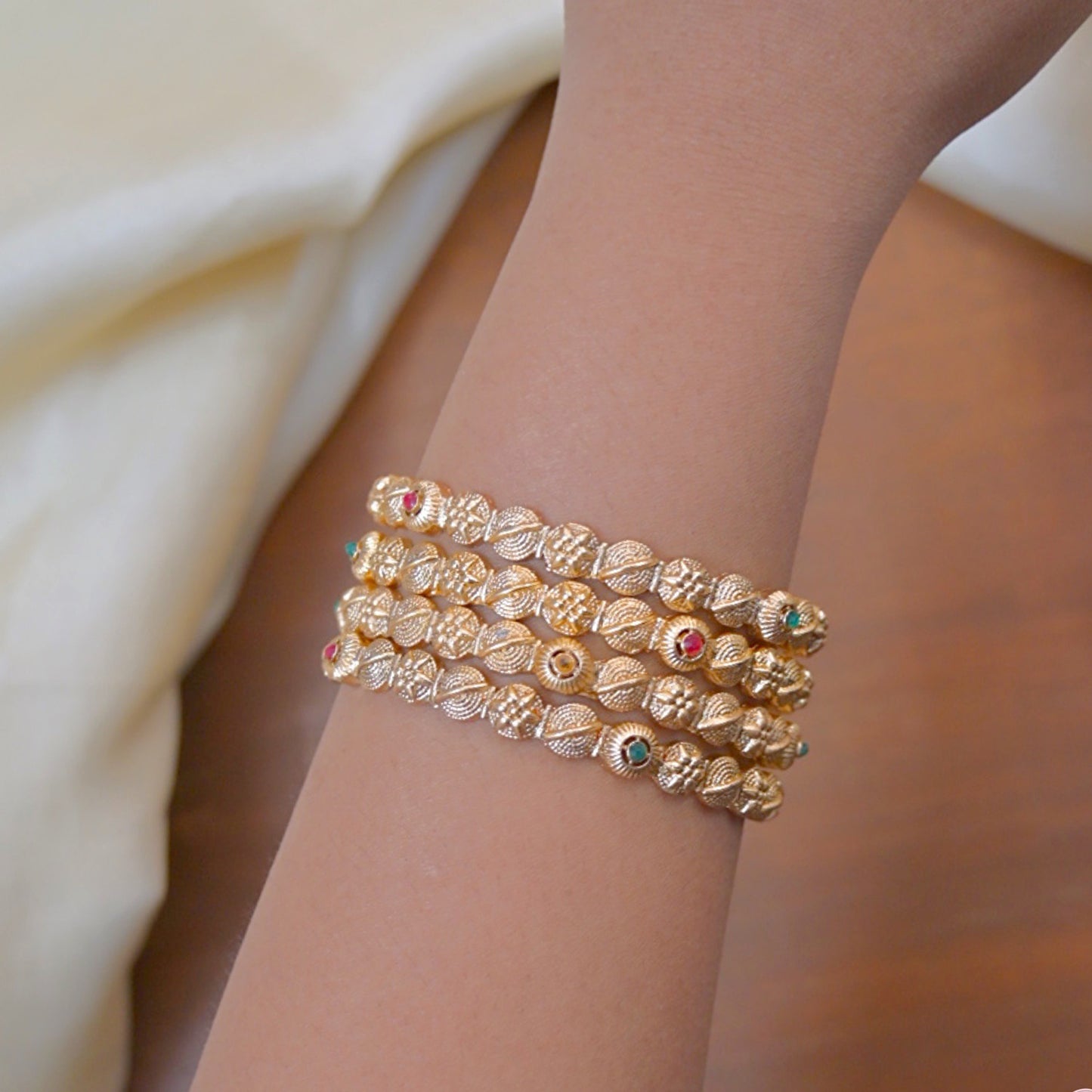 Set of 4 Sleek Rajwadi Bangles for Her