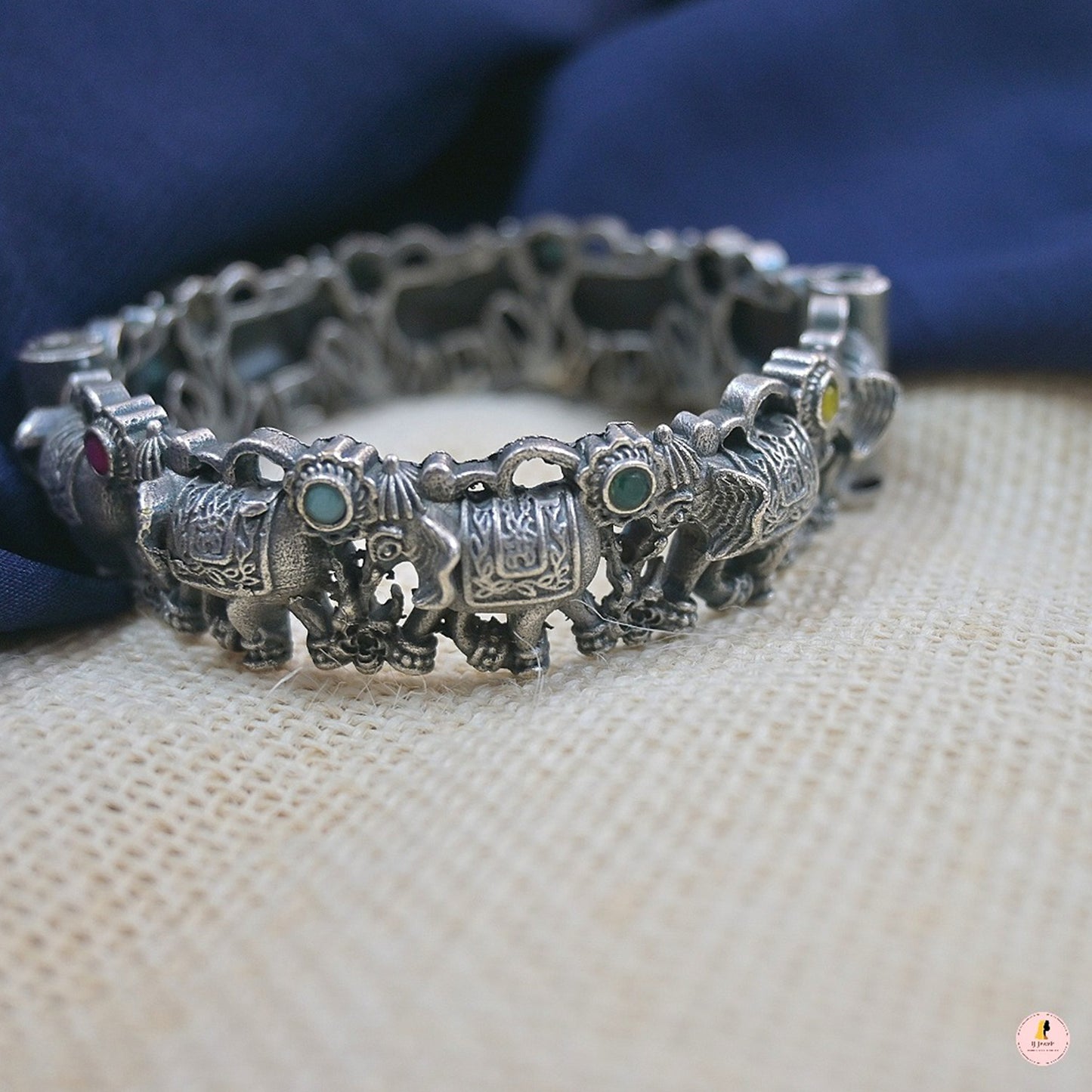 Elephant Motif Matt Silver Bangle Kada