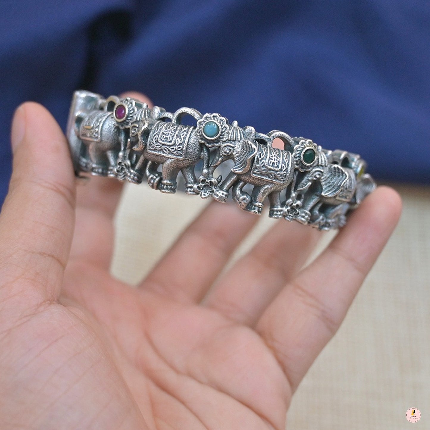 Elephant Motif Matt Silver Bangle Kada