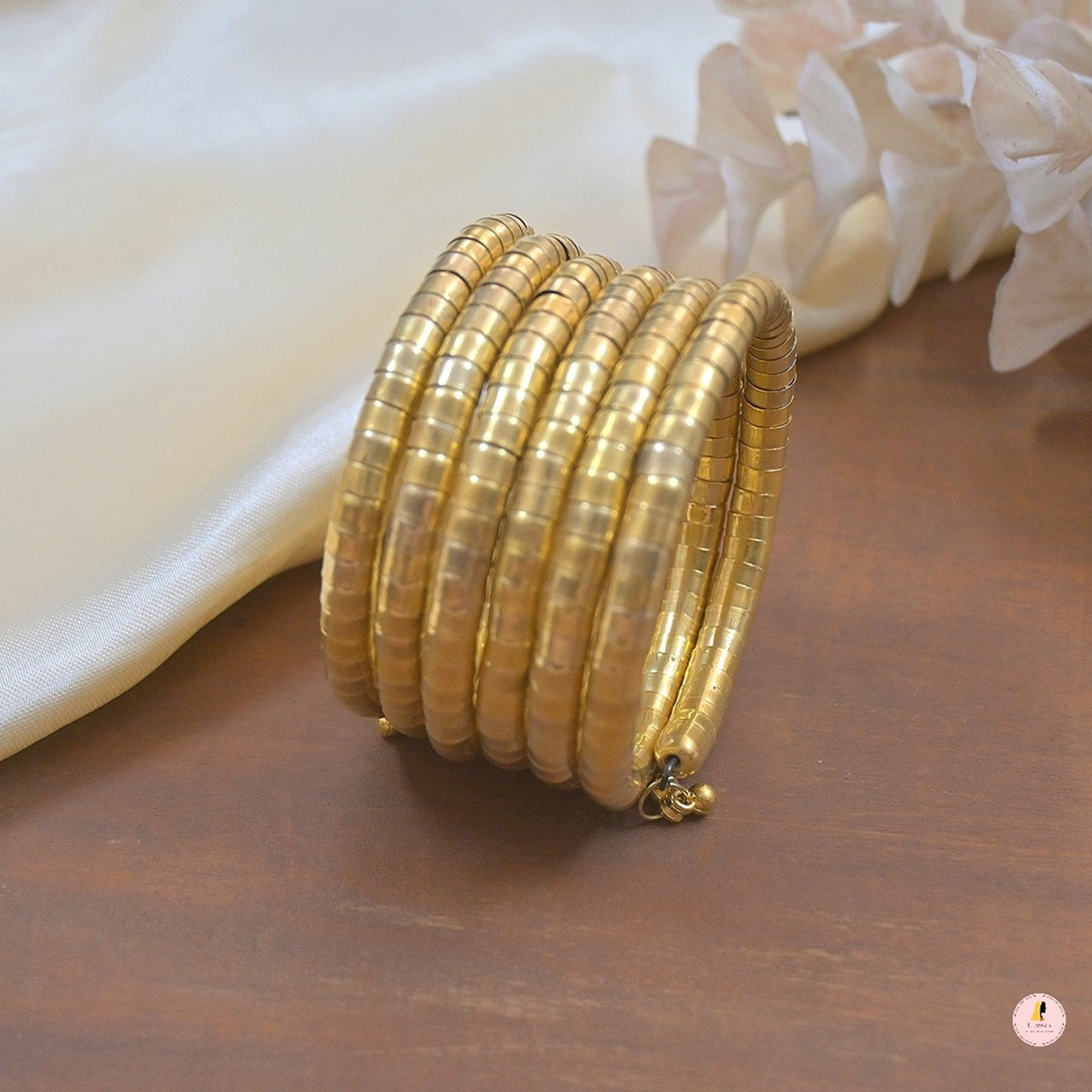 Trendy Golden Adjustable Kada