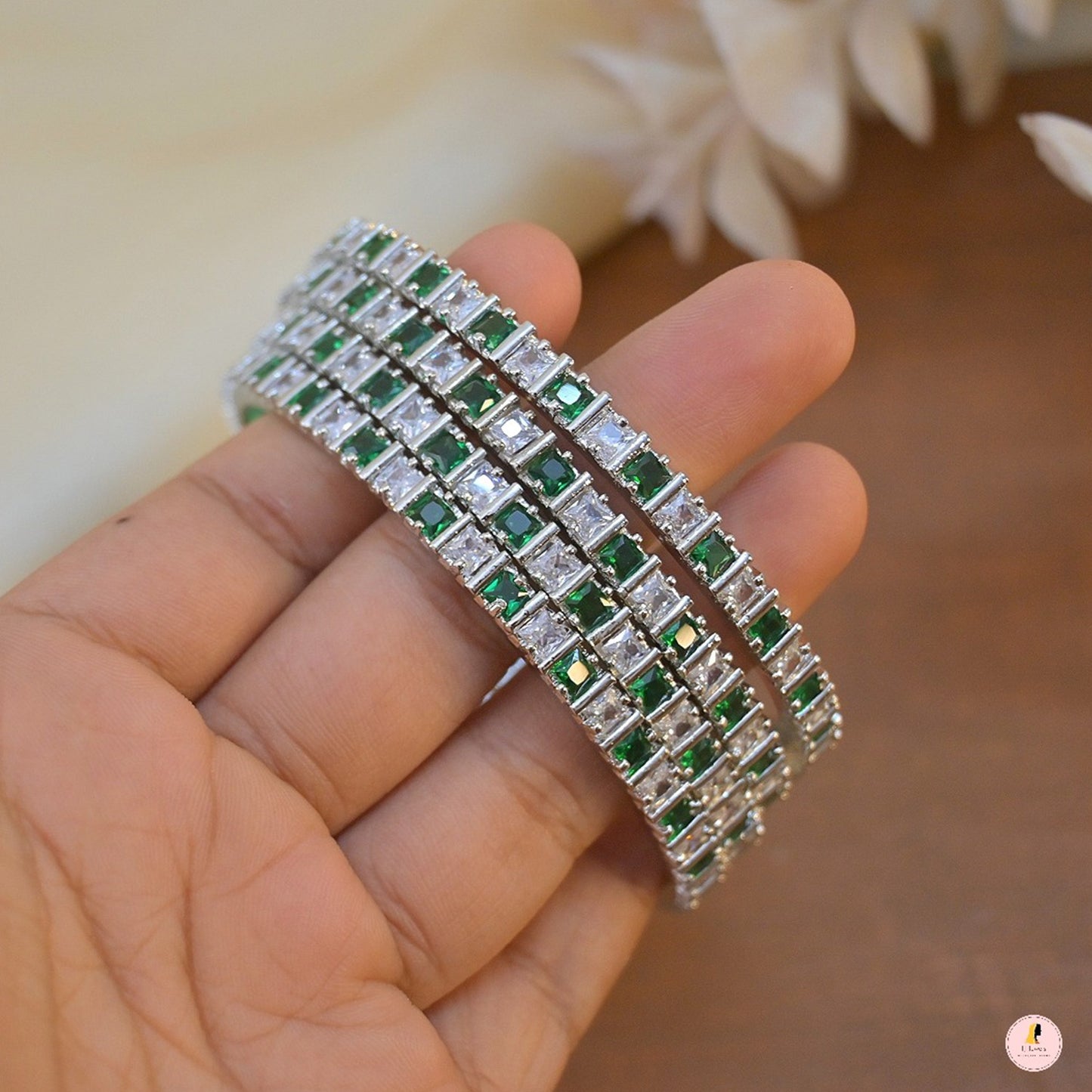 Suchi Luxe Set of 4 Colorful AD Bangles