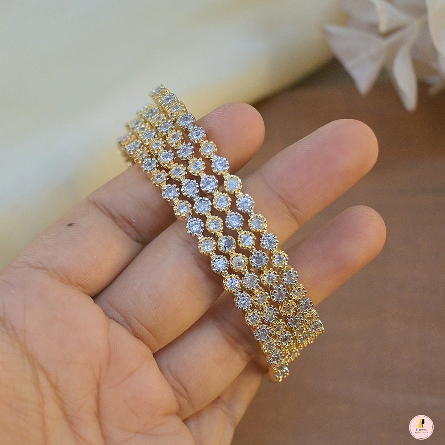 Shoma Premium Set of 4 AD Bangles