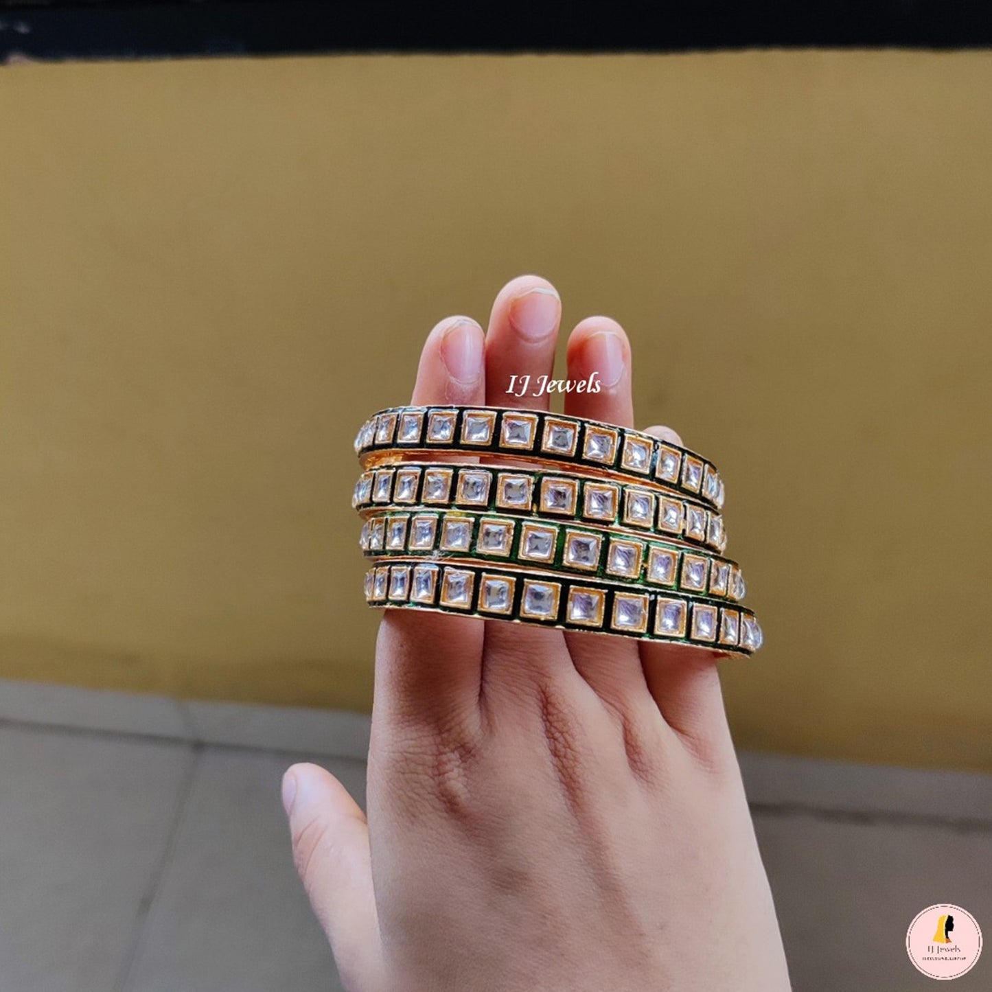 Pachi Kundan Bangles