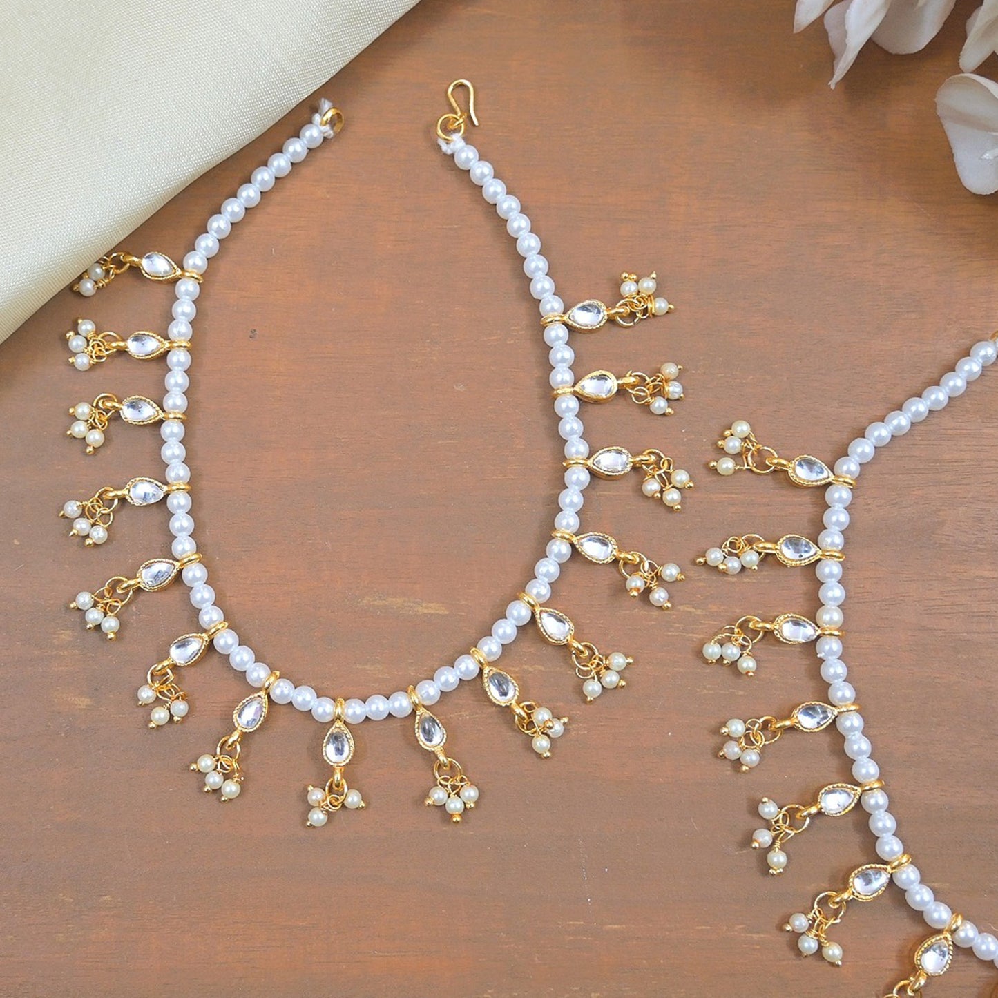 Chic Pearl Dangling Anklet