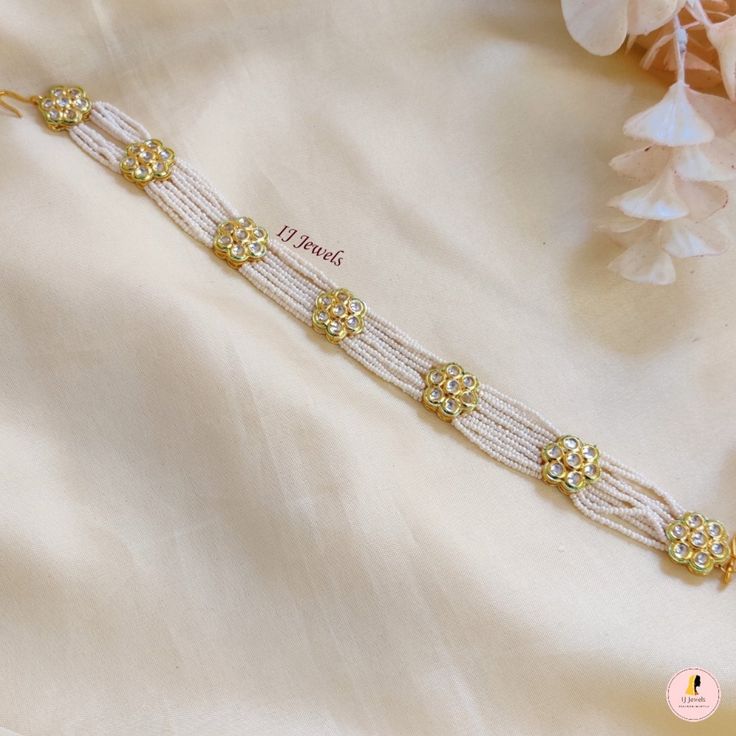 Round Kundan Sheeshpatti