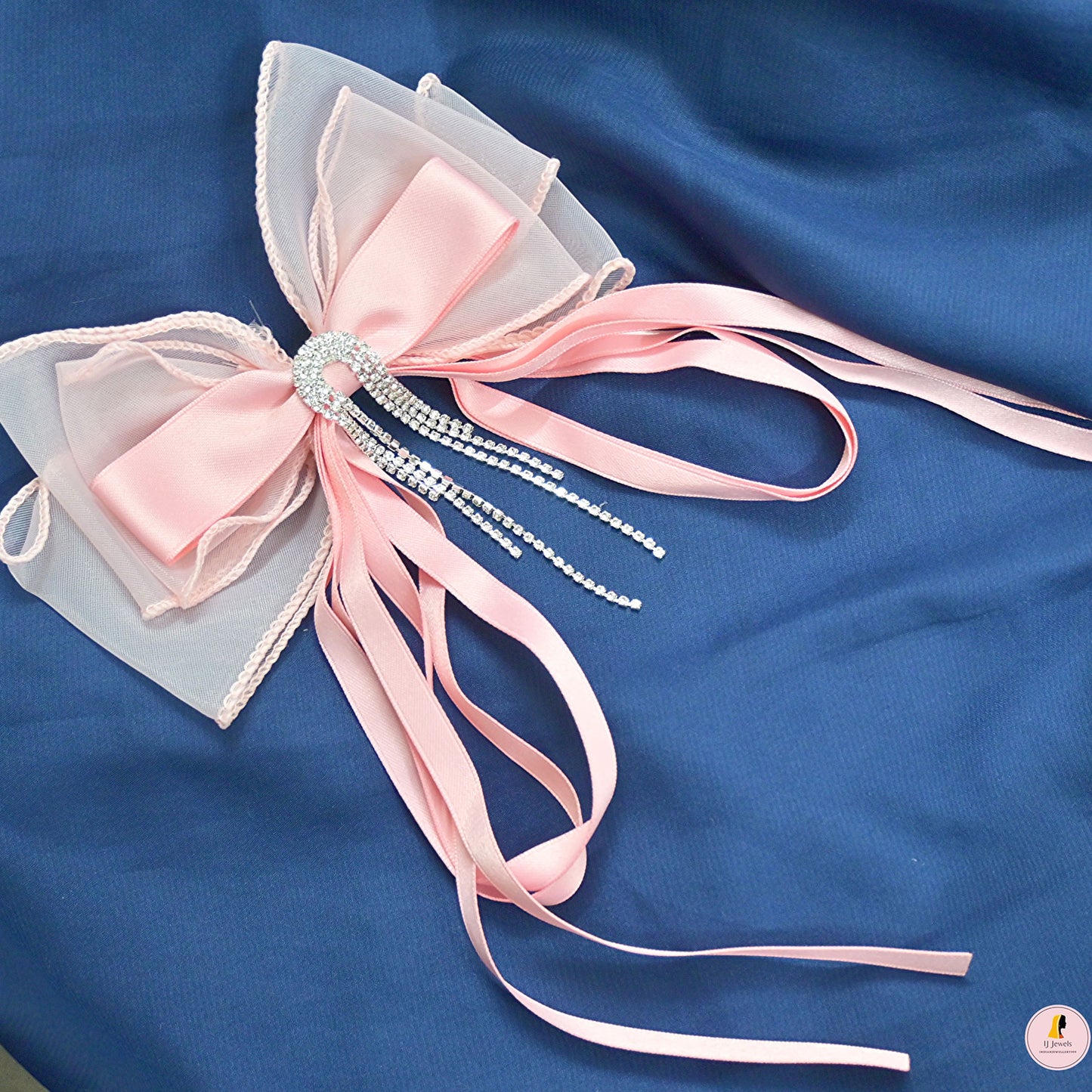Luxe Stylish Bow