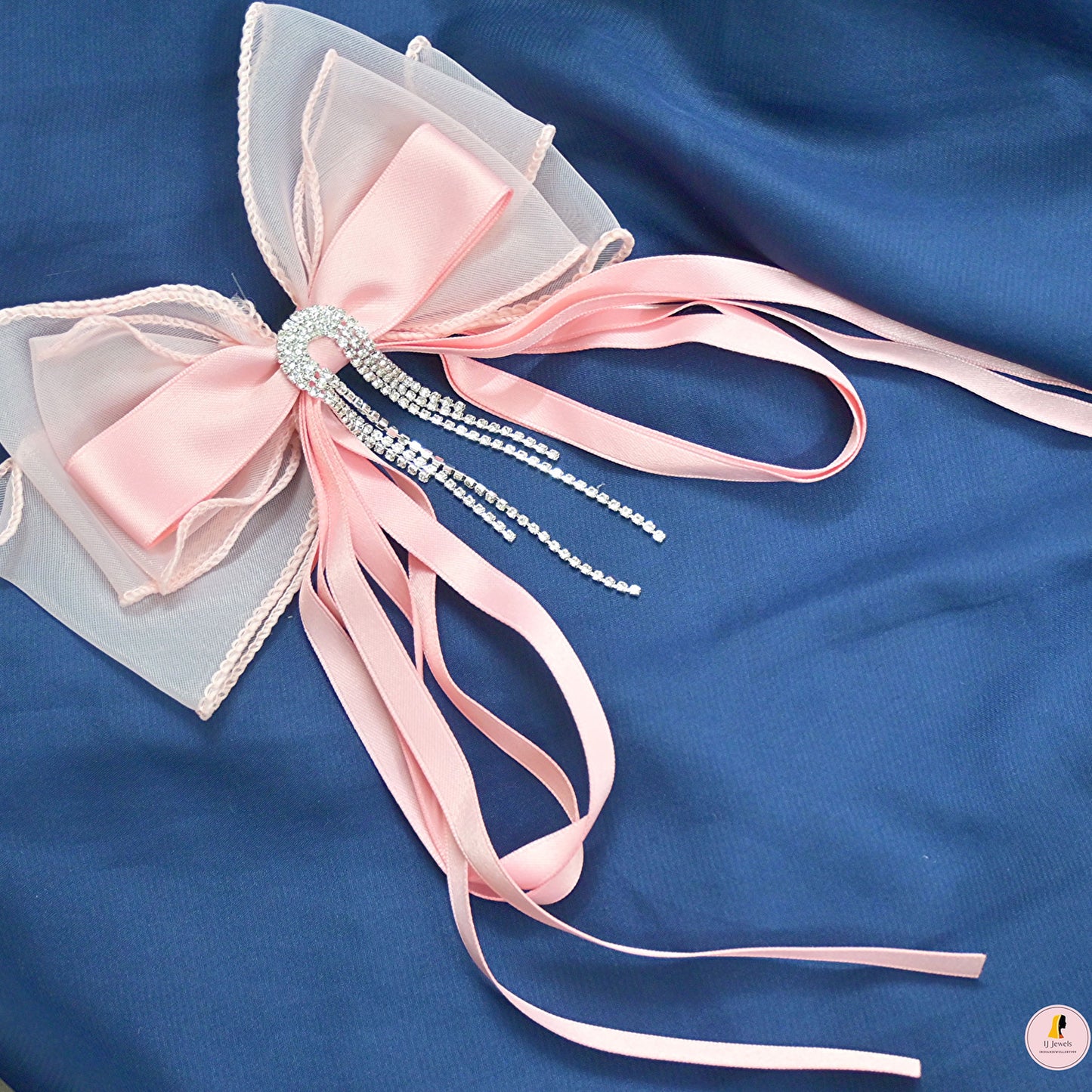 Luxe Stylish Bow