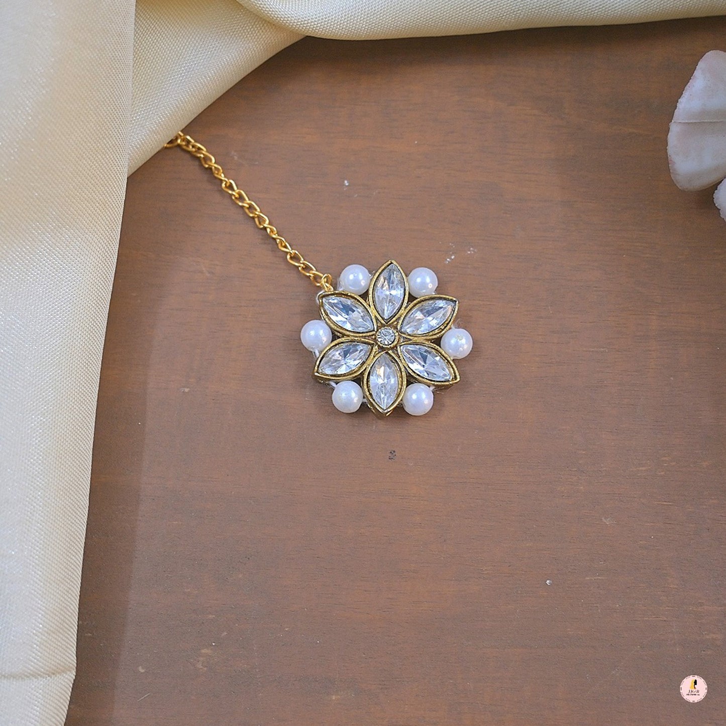 Unique Medium Size Maangtikka