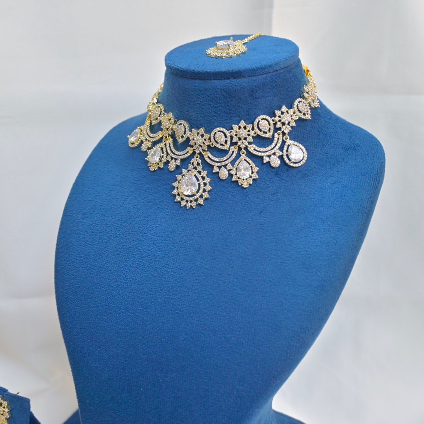 Bhavya Dual Tone AD Neckpiece Set