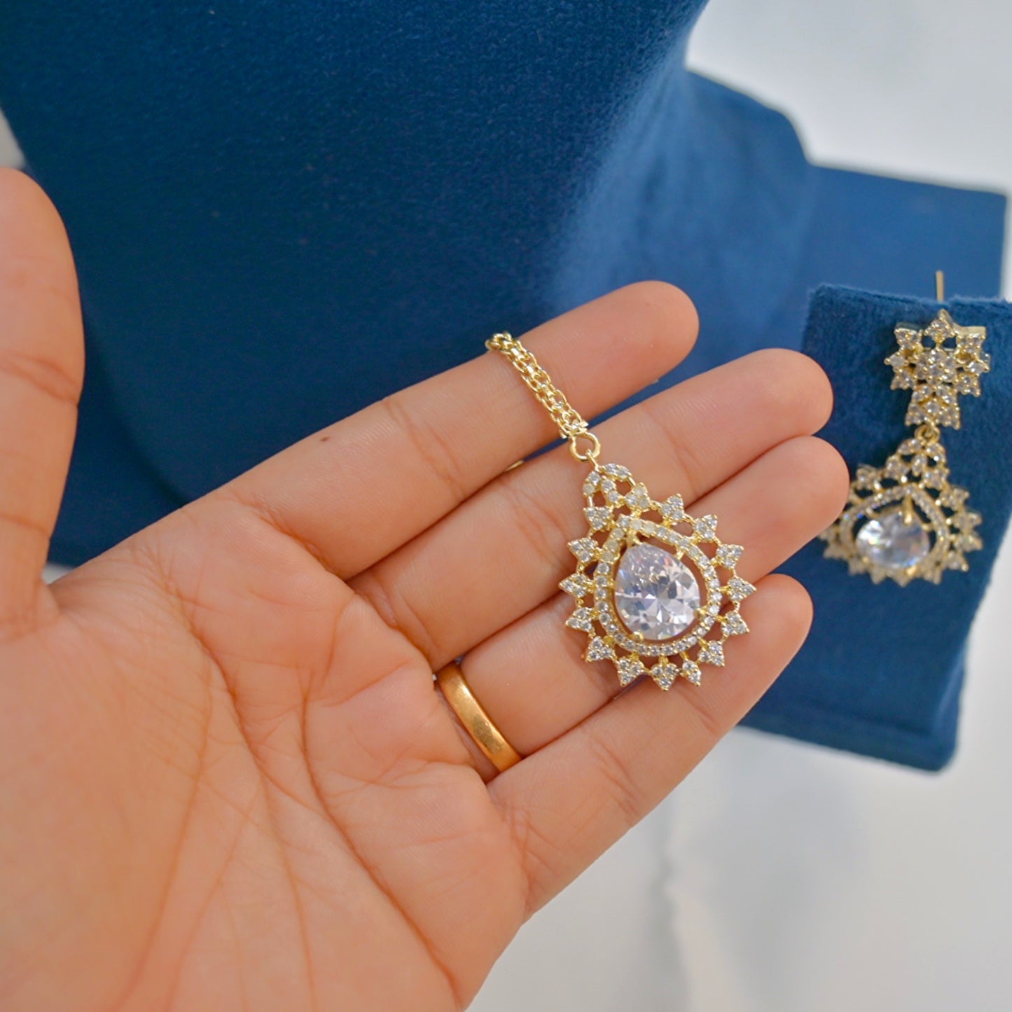 Bhavya Dual Tone AD Neckpiece Set