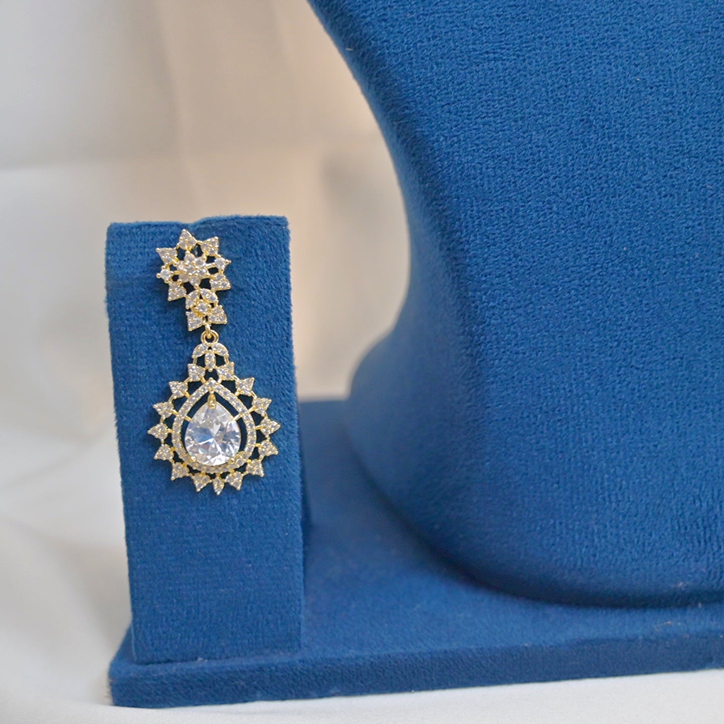 Bhavya Dual Tone AD Neckpiece Set