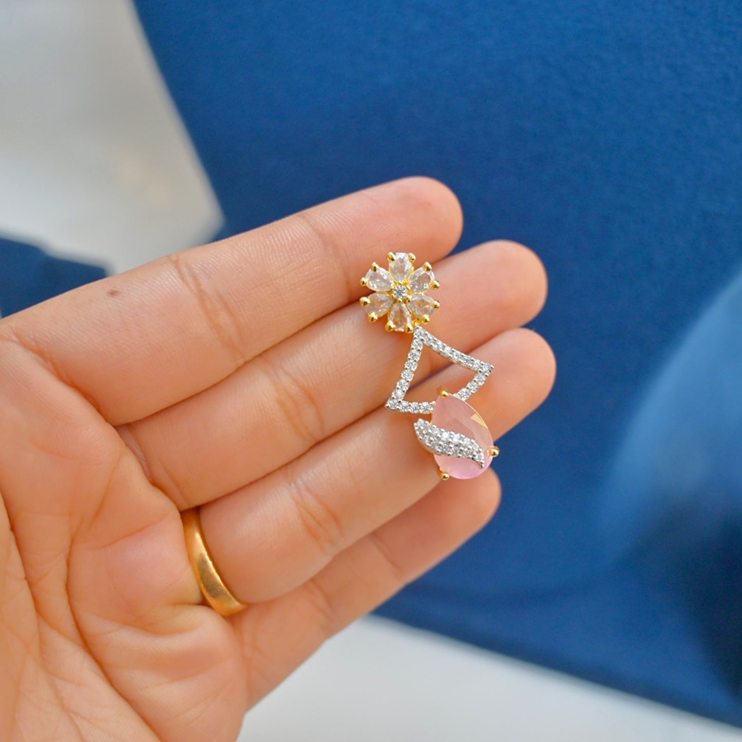 Avantika Dual Tone Dainty Diamond Set