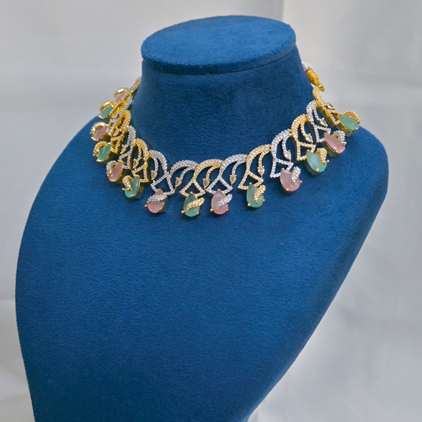 Avantika Dual Tone Dainty Diamond Set
