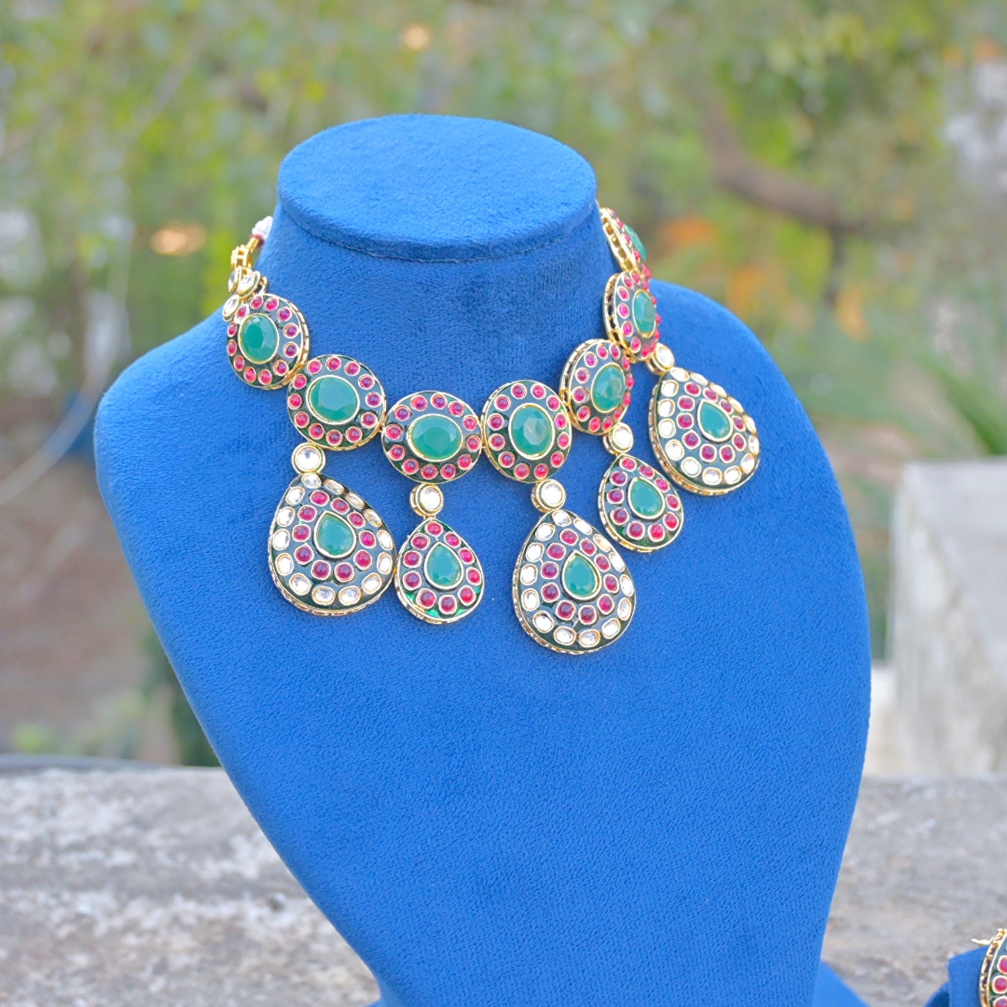 Pavni Polki Kundan Semi Bridal Jewellery Set