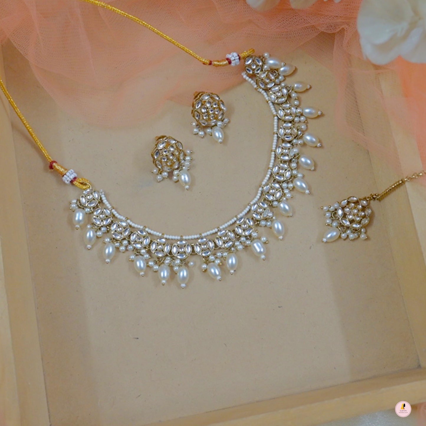 Mridul Antique Sleek Jewellery Set