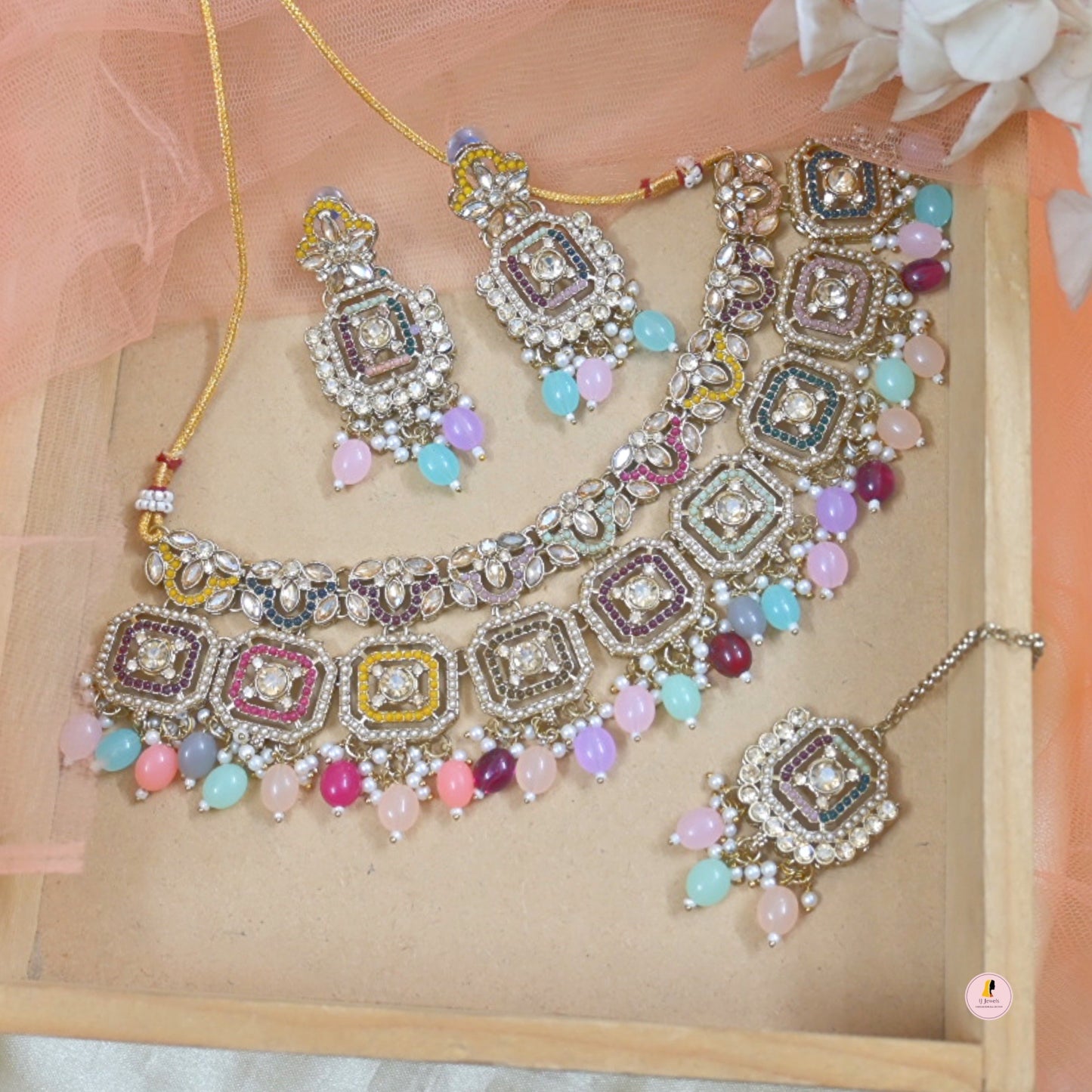 Suhani Pakistani Style Jewellery Set