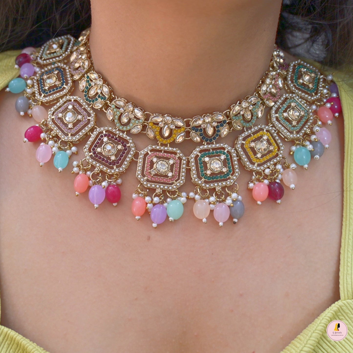 Suhani Pakistani Style Jewellery Set