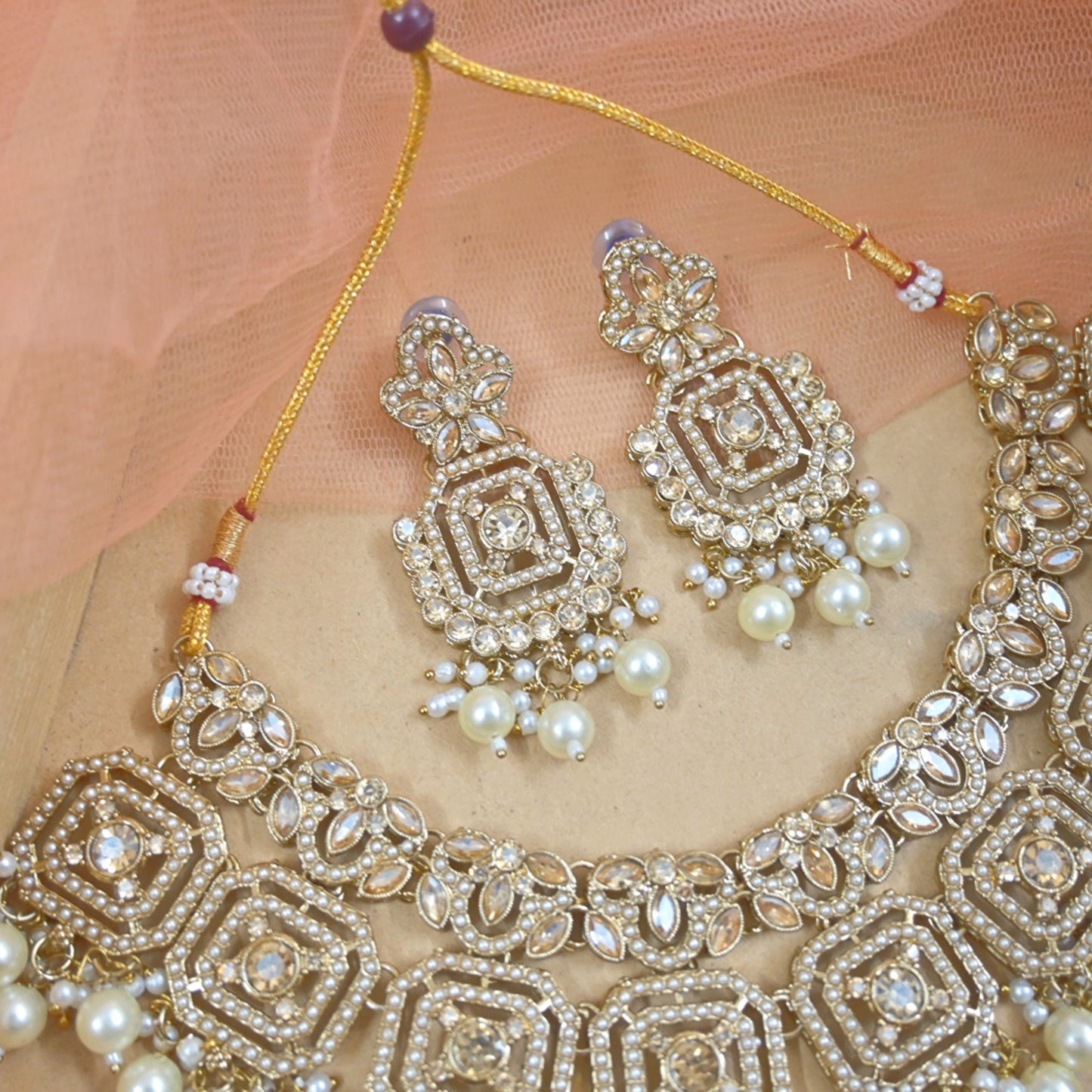 Suhani Pakistani Style Jewellery Set