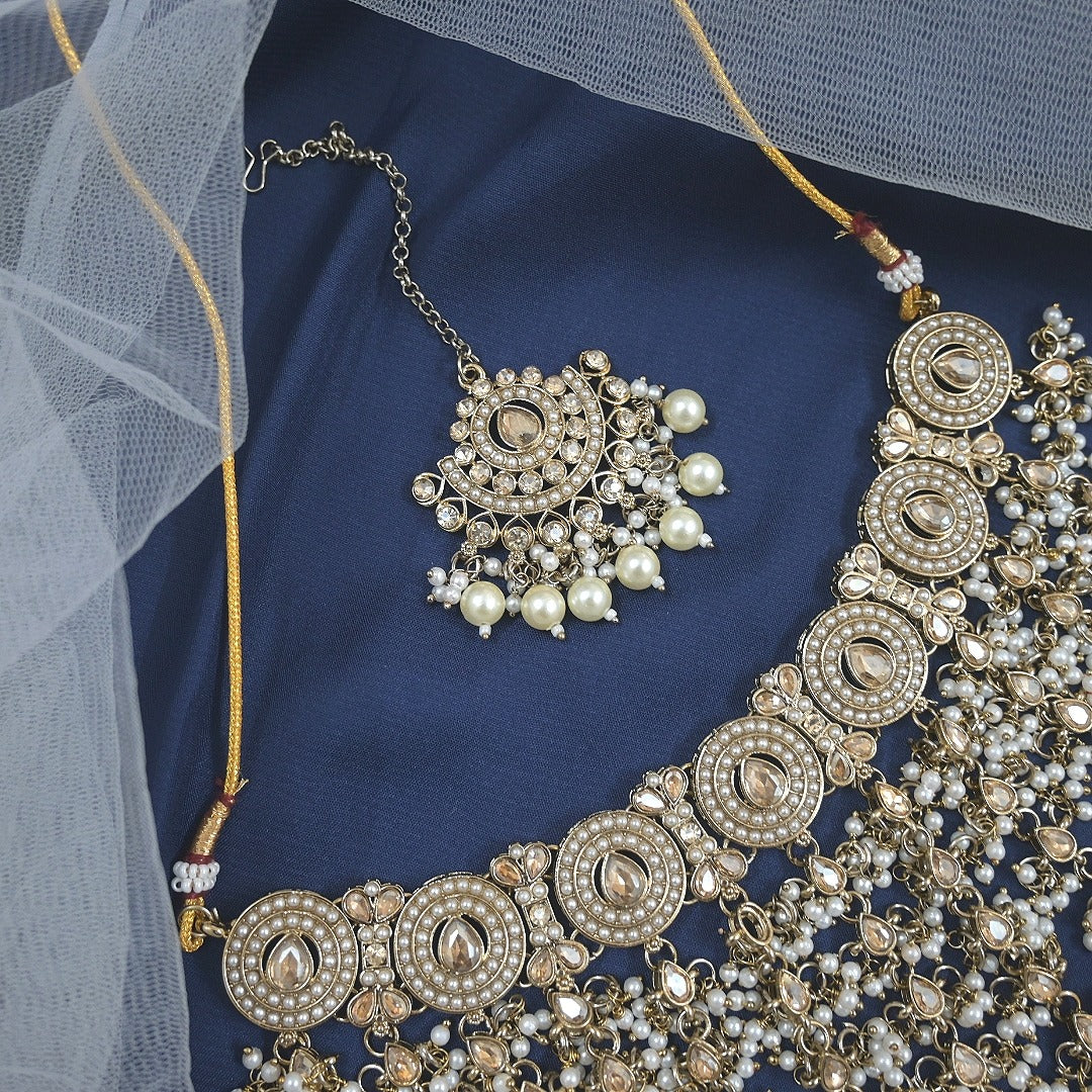Aamna Waterfall Jewellery Set