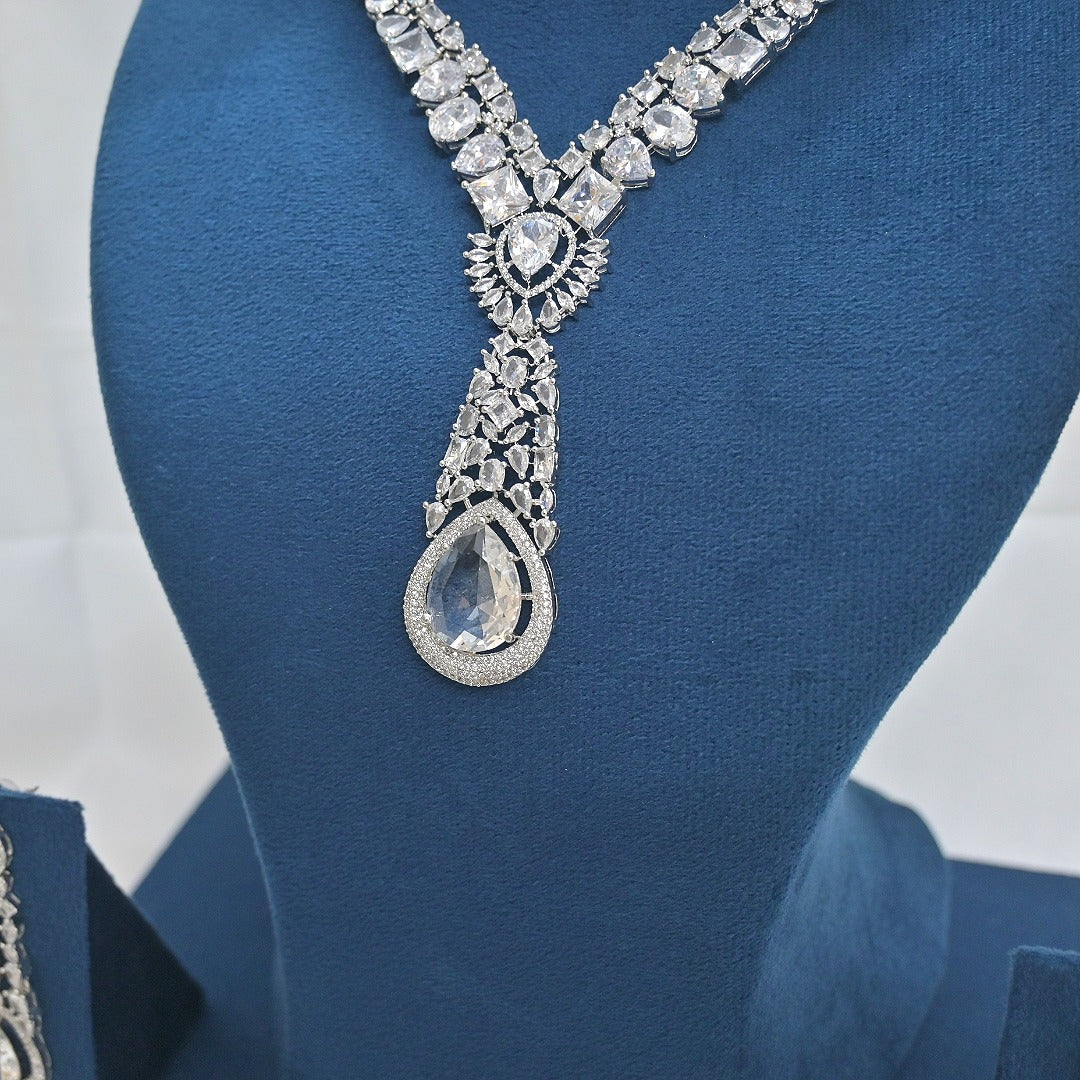 Stylish Tripti American Diamond Set