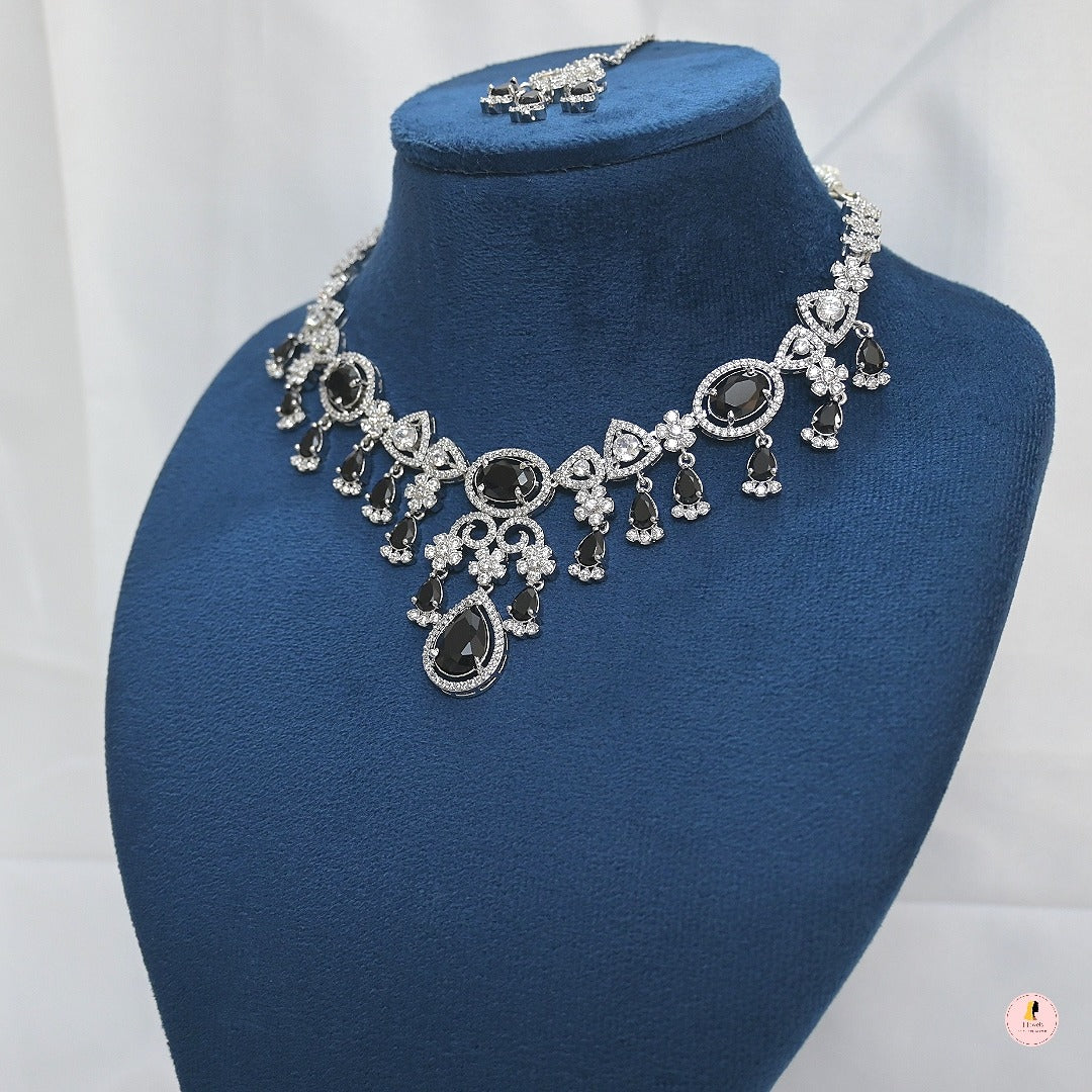 Aashi AD Neckpiece
