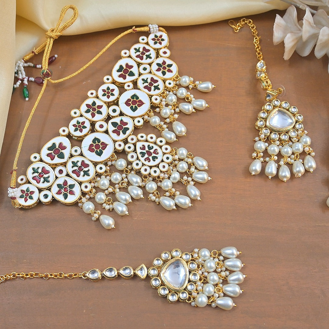 Rhea Semi Bridal Kundan Choker Set