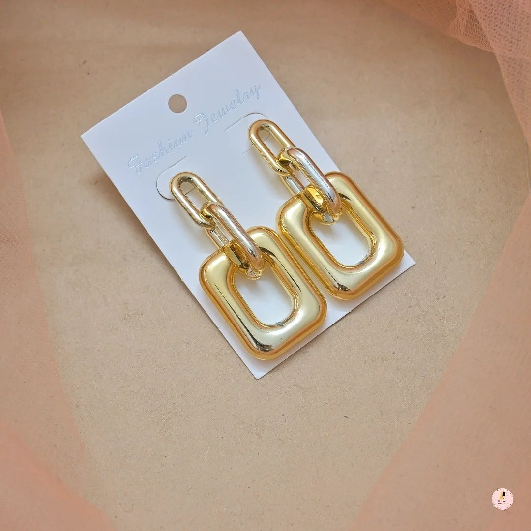 Light Weight Dangling Earrings