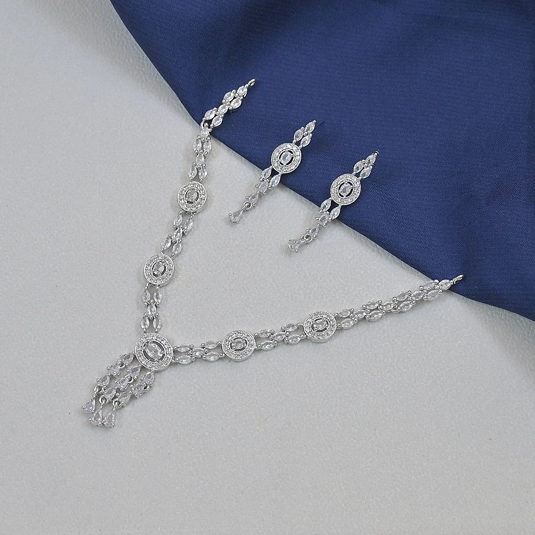 Binita AD Sleek Jewellery set