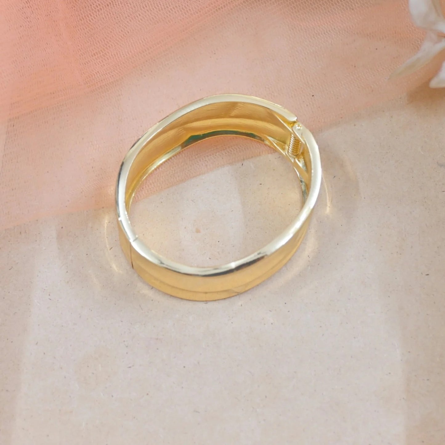 Chunky Golden Metallic Openable - 1