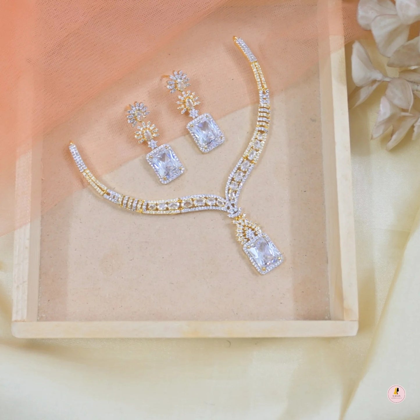 Anika AD Neckpiece - Golden White