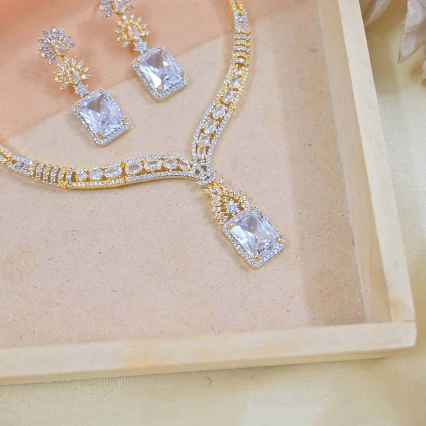 Anika AD Neckpiece - Golden White
