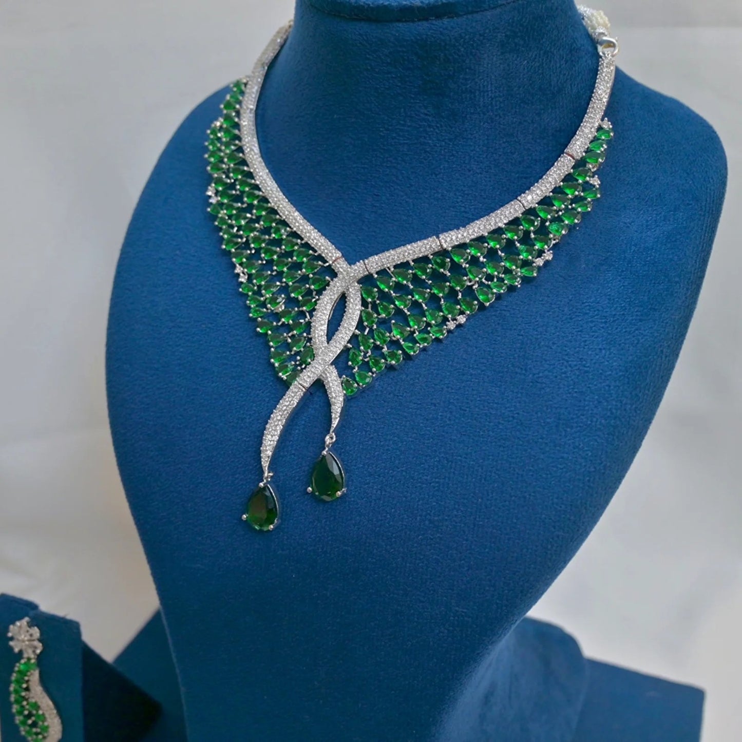 Mila Premium AD Collar Neckpiece