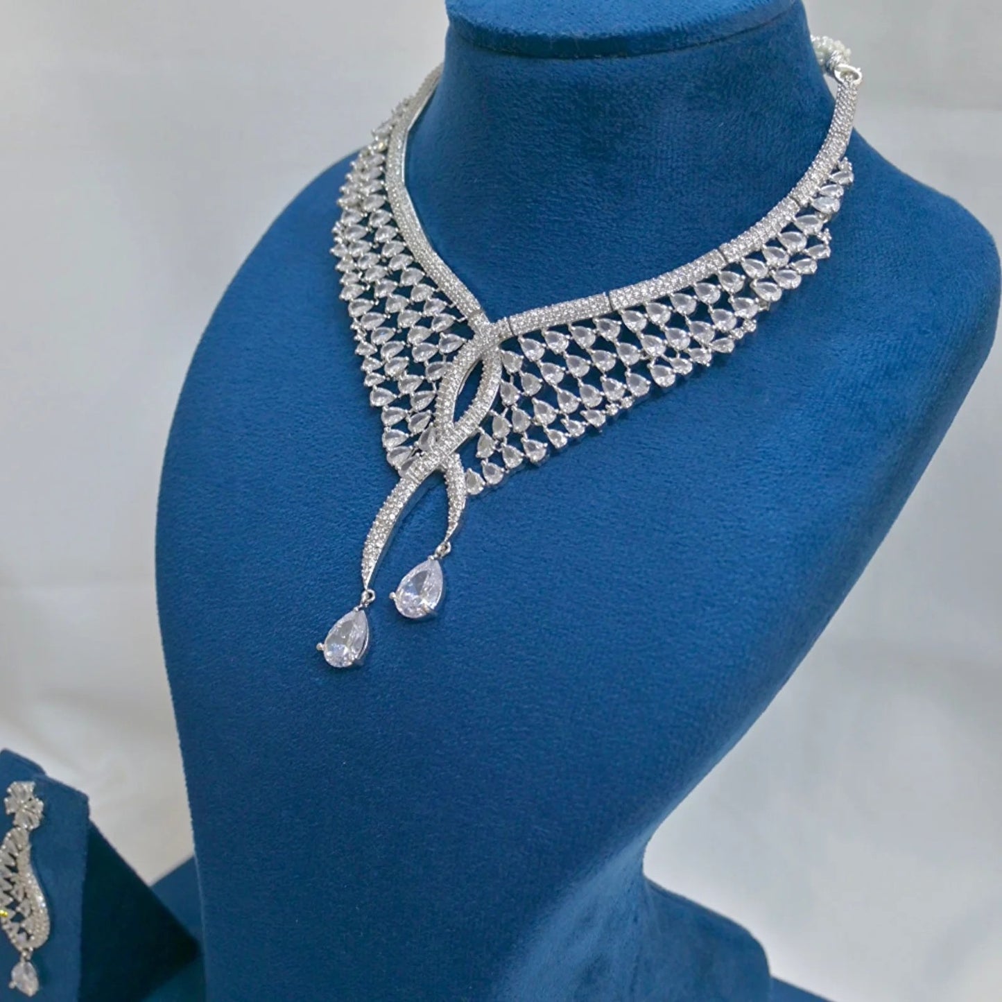 Mila Premium AD Collar Neckpiece