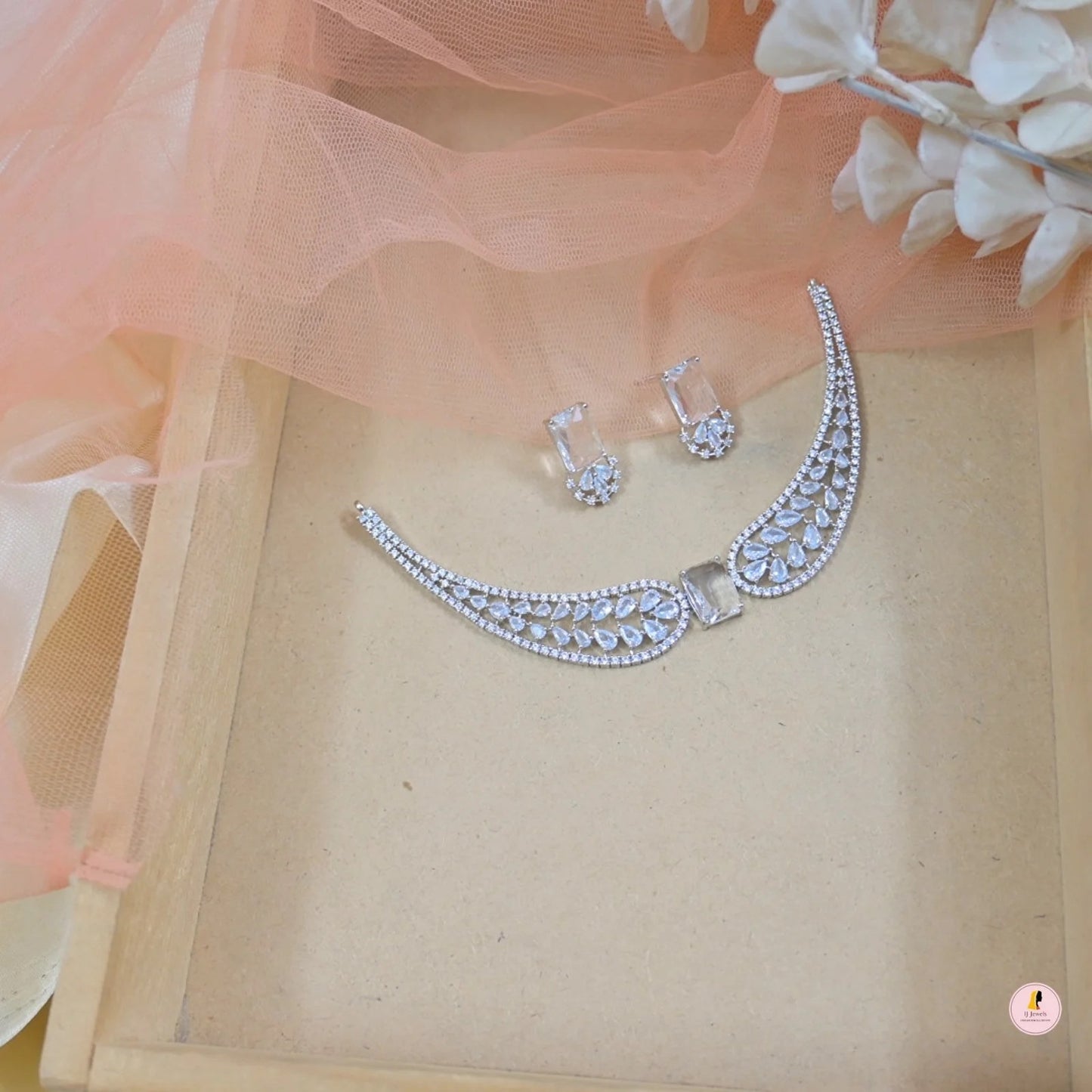 Vanya AD Collar Neckpiece for Her