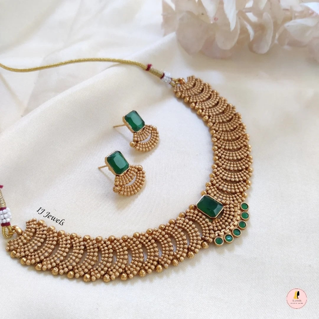 Premium Wear Copper Neckpiece