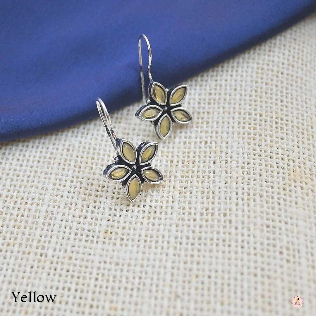 Uinque Minimal Office Wear Earrings