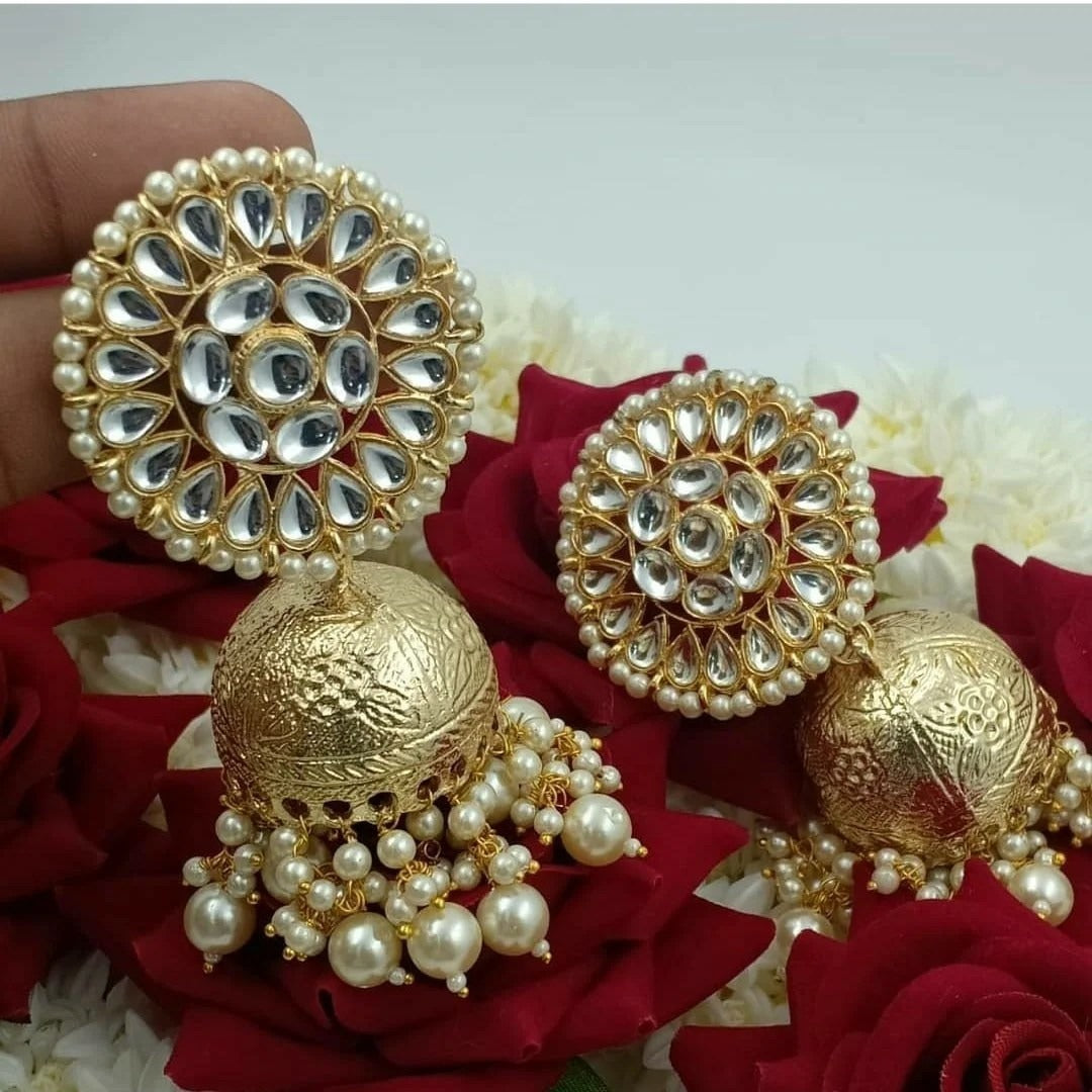 Uditi Jhumkas