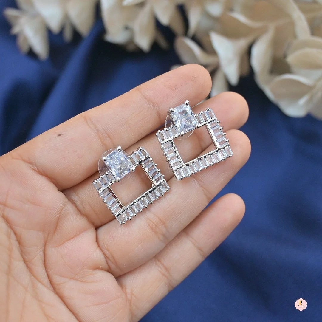 Elaine AD Cute earrings