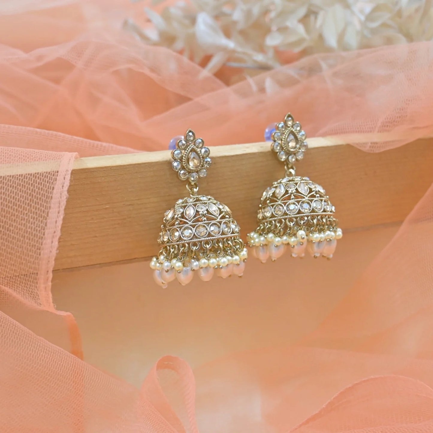 Ahaana Elegant Golden Jhumkas