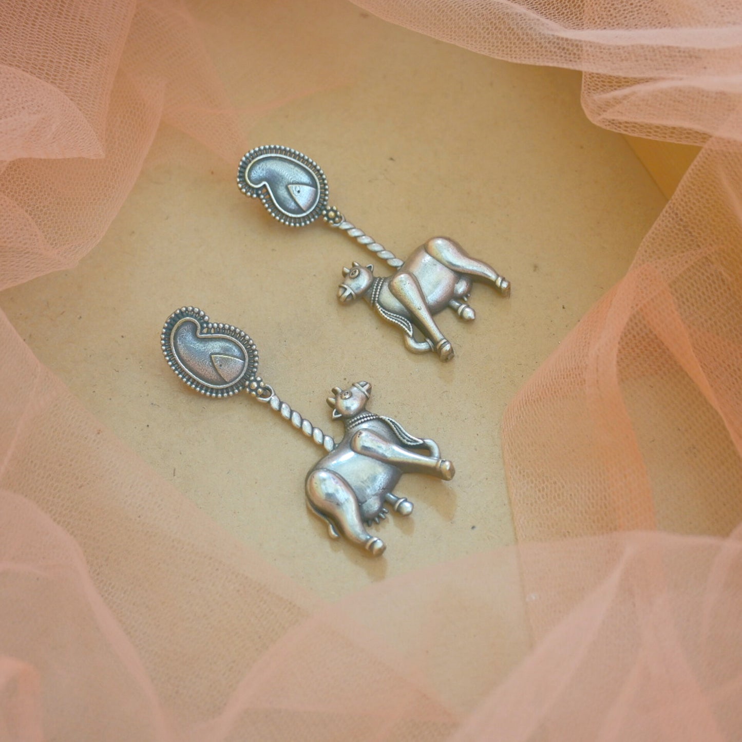 Anvi Earrings