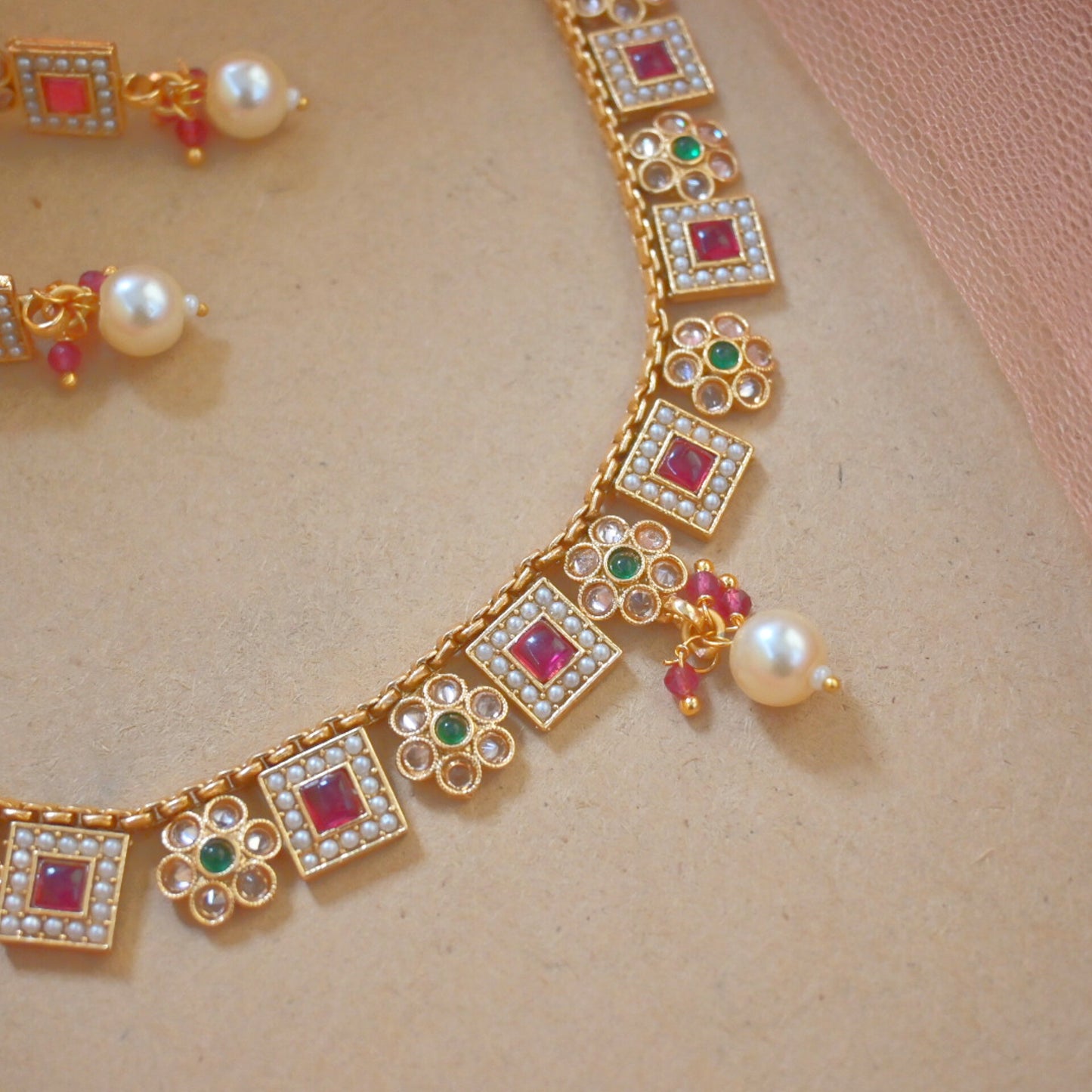Tarini Sleek Copper Neckpiece for Her