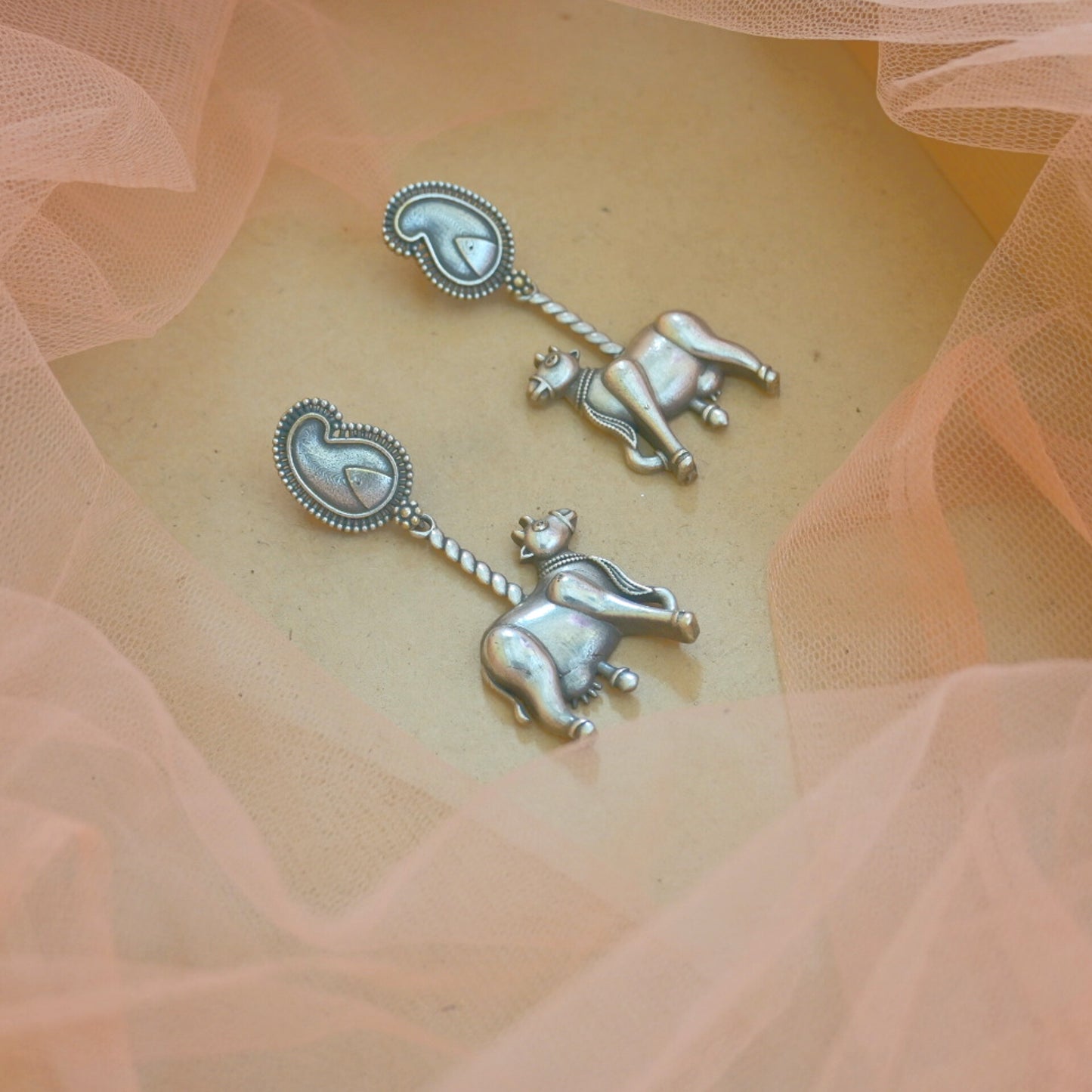 Anvi Earrings