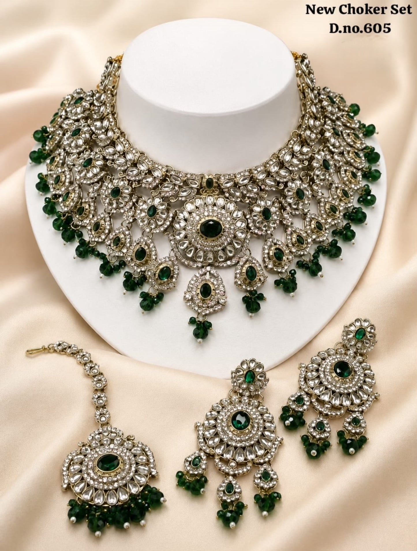 Leher Jewellery Set for Her - Emerald