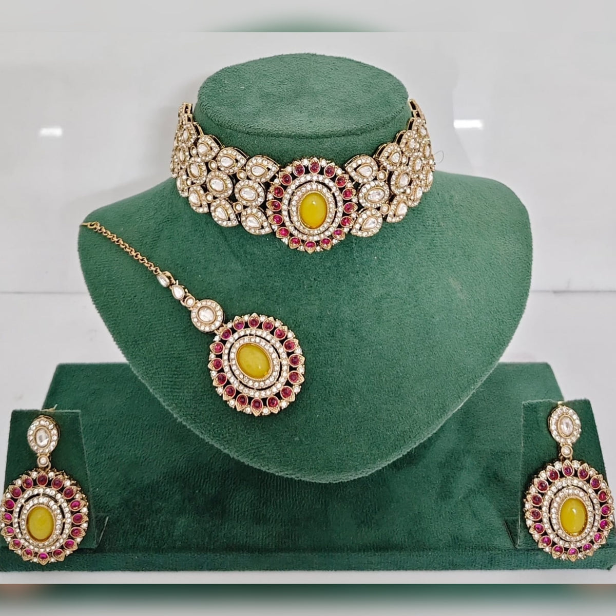 Kriti Antique Polki Style Choker Set