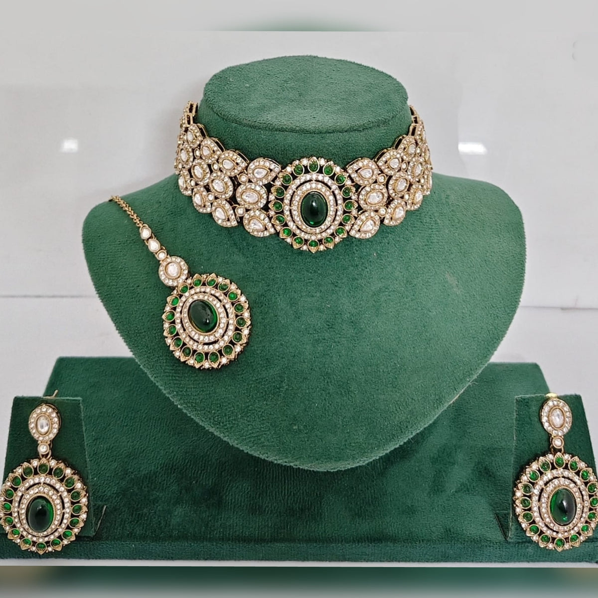 Kriti Antique Polki Style Choker Set